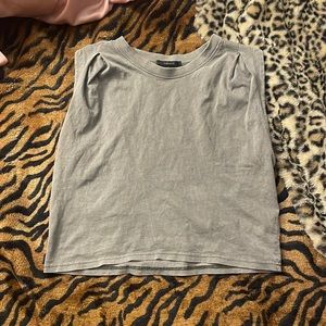 Loose Sleeveless Shoulder-length Tank Top